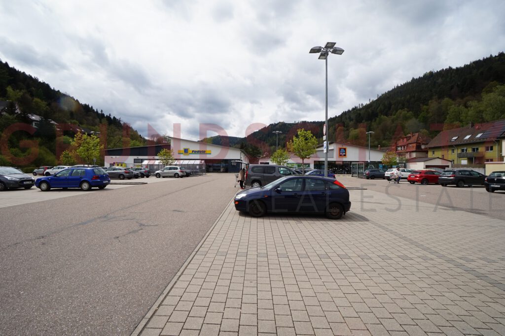 Edeka-Vollsortimenter-Supermarkt+Aldi-Discounter-Supermarkt Bad Wildbad