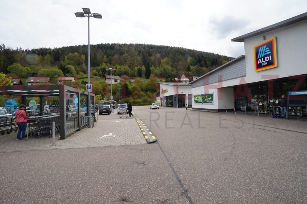 Edeka-Vollsortimenter-Supermarkt+Aldi-Discounter-Supermarkt Bad Wildbad