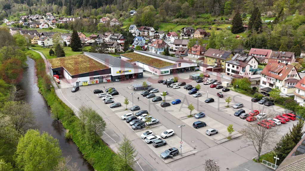 Edeka-Vollsortimenter-Supermarkt+Aldi-Discounter-Supermarkt Bad Wildbad